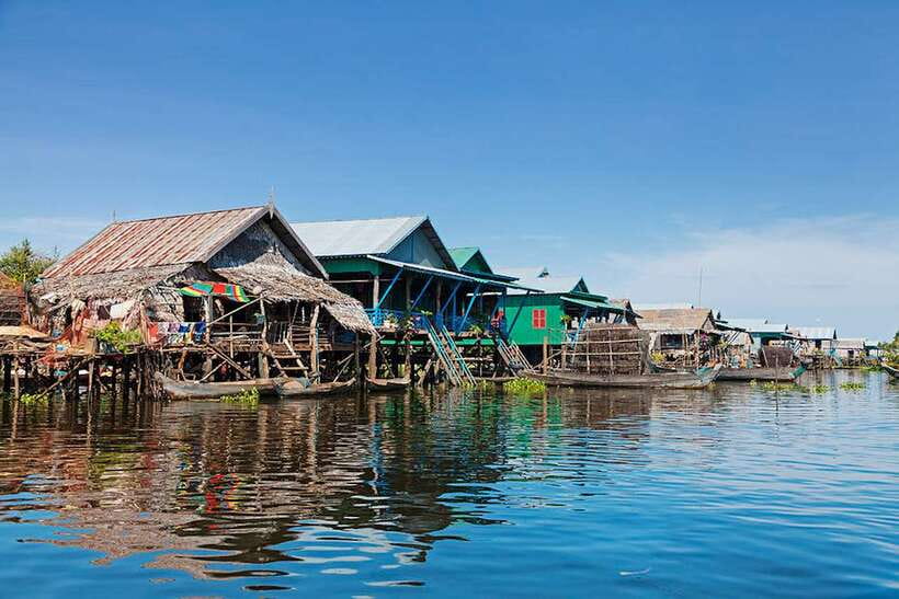 Siem Reap: Kampong Phluk Floating Village Tour with Boat - Sunset from the floating restaurant