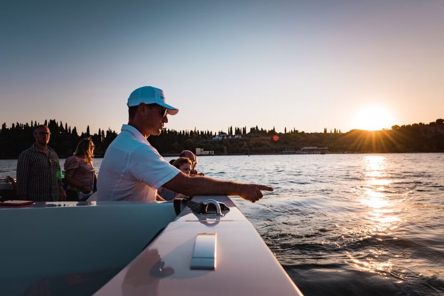 Sirmione: 25 Minute Boat Cruise around the Peninsula - Who should book this Sirmione boat ride?
