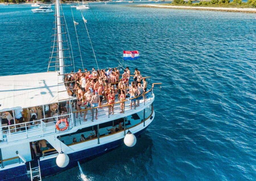 Split: Blue Lagoon Boat Party, Djs, Swim, Shots & AfterParty - Key points to know before booking