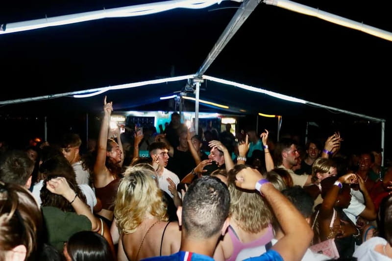 Split: Night Boat Party with DJ, Free Shots & After-Party - Priority entry carries the party into the club