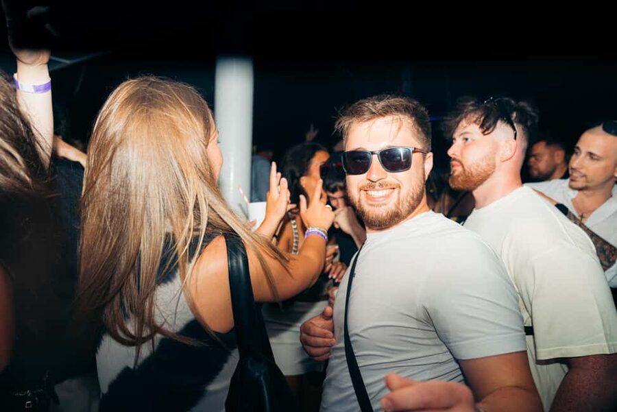 Split: Night Boat Party with Free Shots, Dj and After Party - FAQ