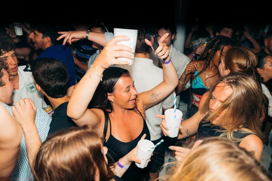Split: Night Boat Party with Free Shots, Dj and After Party - Moving from boat party to nightclub
