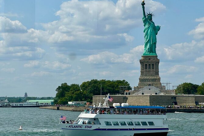 Starship Landmark 90 Minute Sightseeing Cruise - Seating, decks, windows, and the VIP question