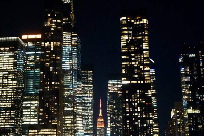 Starship Landmark 90 Minute Sightseeing Cruise - Manhattan skyline, One World Trade Center, and Brooklyn Bridge