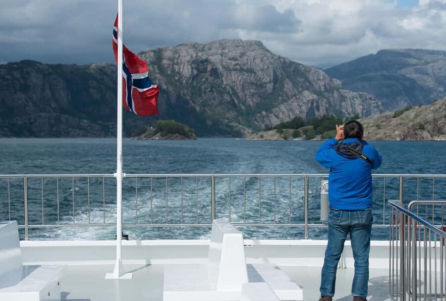 Stavanger: Electric Fjord Cruise to Lysefjord & Preikestolen - Who should book this cruise?