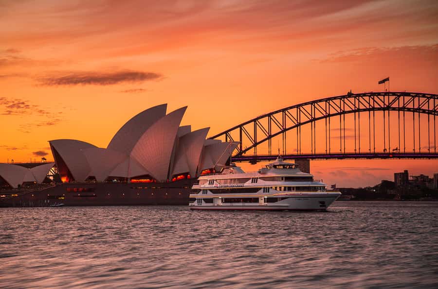 Sydney: Harbour Dinner Cruise with 3, 4 or 6-Course Menu - Key points before you book