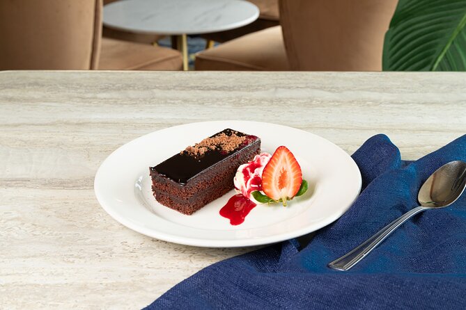 Sydney Harbour Starlight Dinner Cruise from Darling Harbour - What the four-course dinner is like