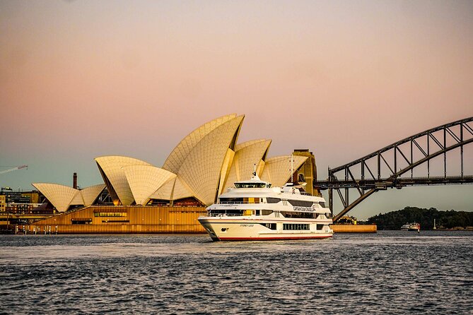 Sydney Harbour Sunset Dinner Cruise from Darling Harbour - The early harbour run and its timing problem