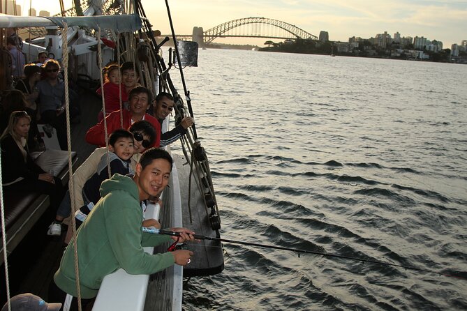 Sydney Harbour Tall Ship Twilight Dinner Cruise - What the twilight timing adds