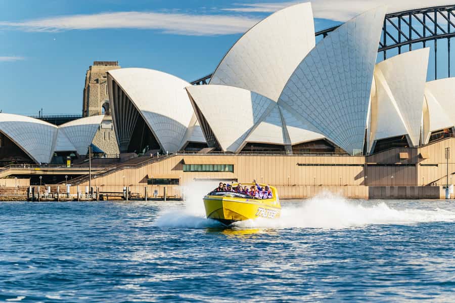 Sydney Harbour: Thunder Thrill Jet Boat Ride - Thunder Thrill compared with a standard harbour cruise