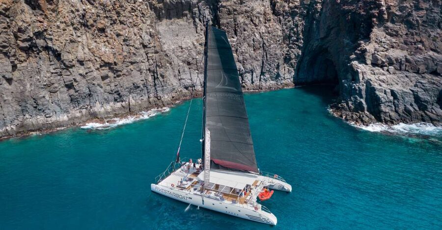 Tenerife: Catamaran Cruise with Brunch and Unlimited Drinks - Quick points to know