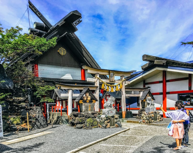Tokyo Mt Fuji 5th St & Hakone Cruise Bus Tour w/Bullet Train - The guides make the difference
