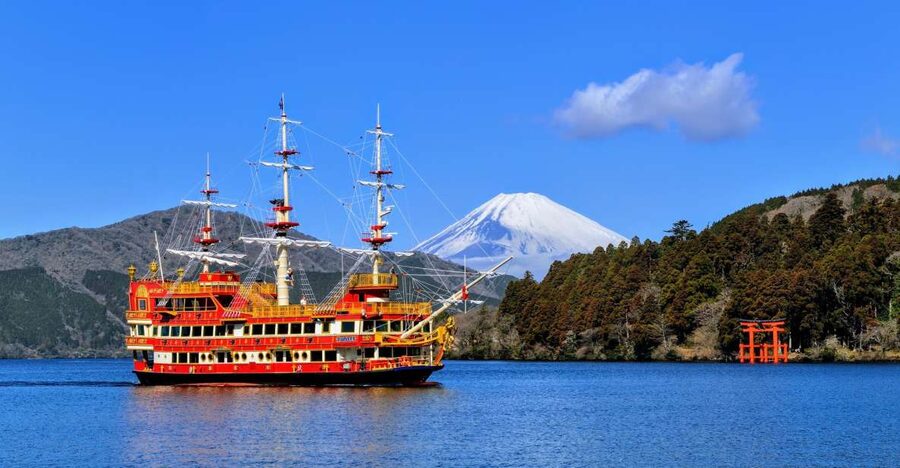 Tokyo: Mt. Fuji 5th Station & Hakone Cruise 1-Day Bus Tour - Climbing to Mt. Fuji’s 5th Station