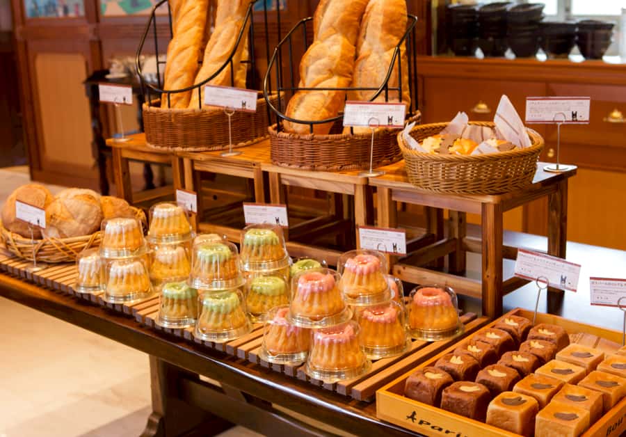 Tokyo: Mt. Fuji and Kawaguchiko Full-Day English Guided Tour - Lunch at Highland Resort Hotel and Spa
