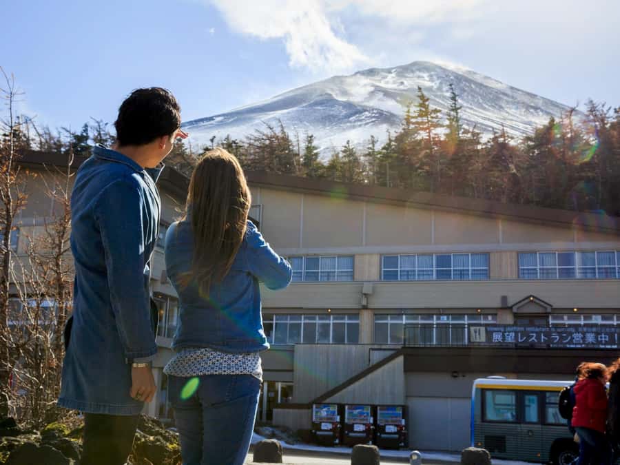 Tokyo: Mt. Fuji and Kawaguchiko Full-Day English Guided Tour - The long ride to Fuji Country