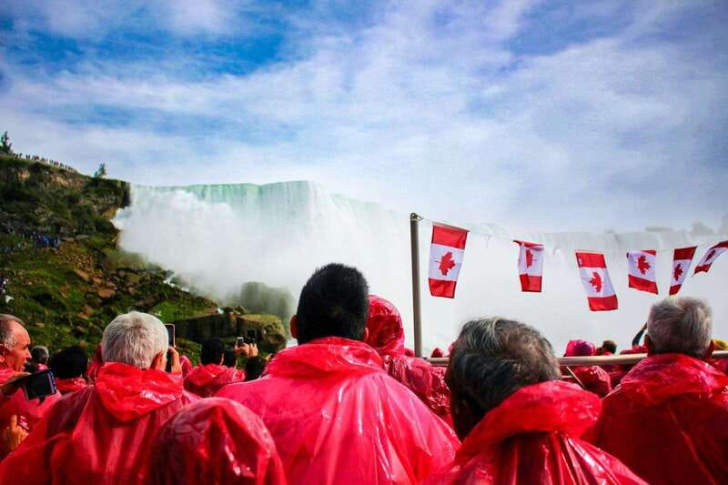 Toronto: Niagara Falls Day Tour with Optional Boat Cruise - Pickup from Toronto and the road west