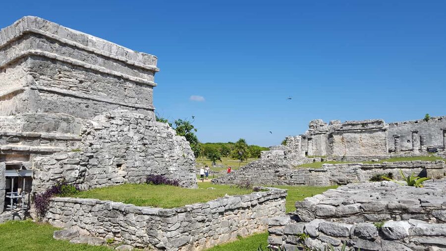 Tulum: Mayan Ruins & Sian Kaan Tour with Boat Ride and Lunch - What to bring, and what to leave behind