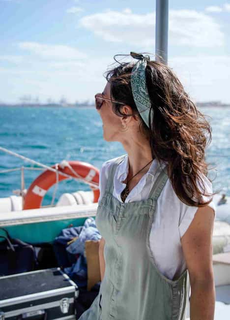 Valencia: Sailing Catamaran with Swimming & Optional DJ - Family suitability and safety points