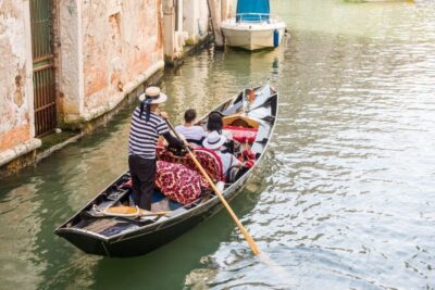 Private Gondola Cruise for up to 5 Passengers
