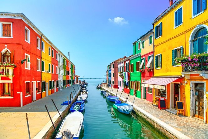 Venice Sunset Cruise by Typical Venetian Boat with Prosecco - Why this boat ride shows you a different Venice