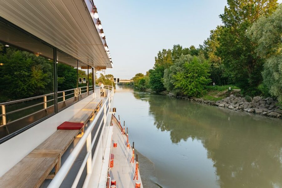 Vienna: 3-Course Evening Dinner Cruise - Key points to know before you book