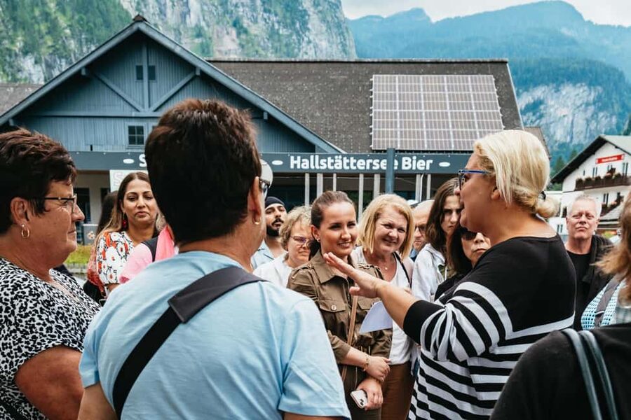 Vienna: Hallstatt Day Trip with Boat Ride Option - Arriving in Hallstatt beside the lake