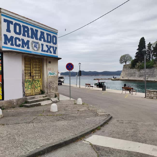 Zadar: 3-Stop Blue Lagoon & Snorkeling Cruise with Drinks - What the $35 price really covers
