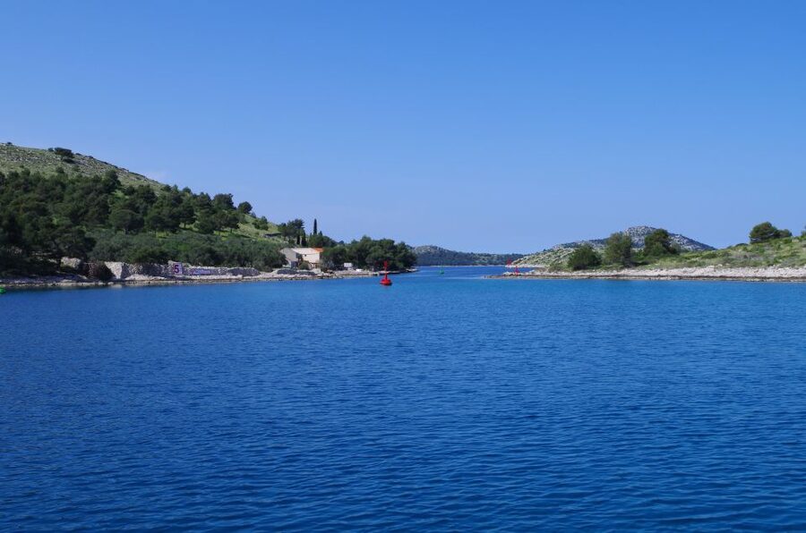 Zadar: Full-Day Sailing Trip to Kornati - Skippers who make the difference