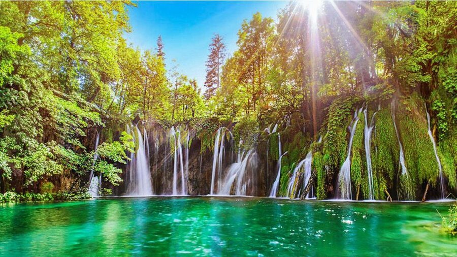 Zadar: Plitvice Lakes with Boat Ride and Zadar Old Town Tour - Key things to know before booking
