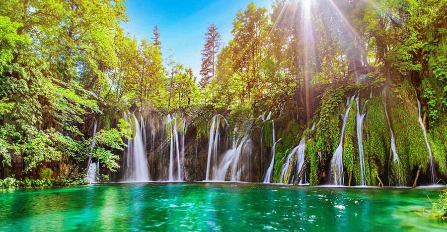 Zadar: Plitvice Lakes with Boat Ride and Zadar Old Town Tour - Four hours among Plitvice’s waterfalls