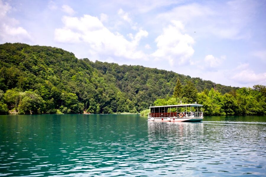Zadar: Plitvice Lakes with Boat Ride and Zadar Old Town Tour - The morning meeting and the two-hour ride